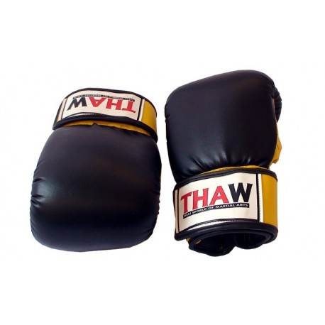 Punching bag gloves Thaw