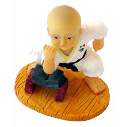 Figurina mica karate ”I”